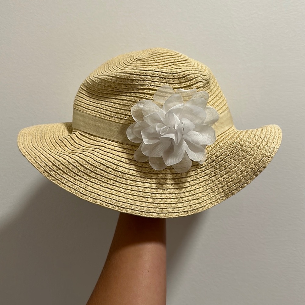 Baby beach hat